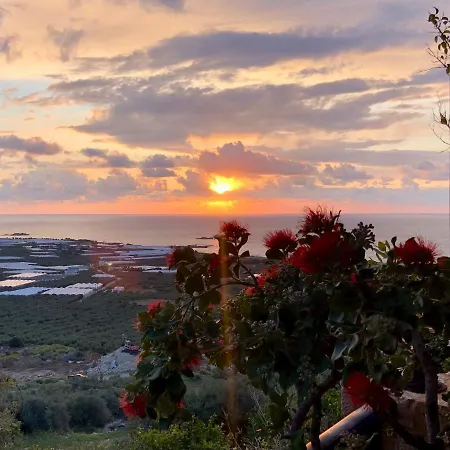 Falasarna's Sunset Holiday home *